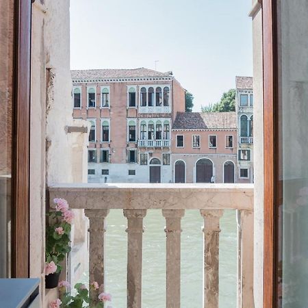 Palace Canal View By Wonderful Italy Venice Exterior photo