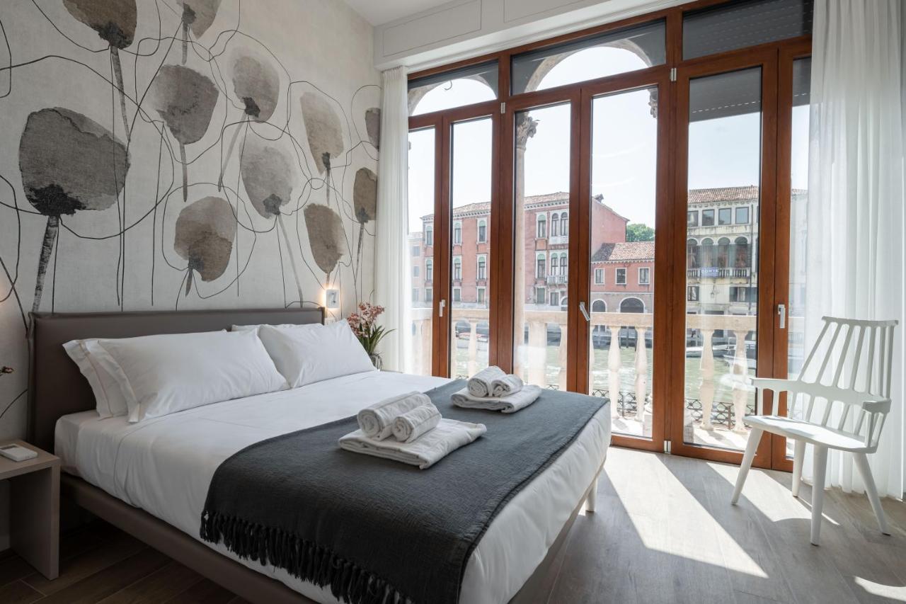 Palace Canal View By Wonderful Italy Venice Exterior photo